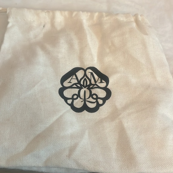 *** host pick 😀😃😃🩵⭐️❤️**^^^Alexander McQueen choker - Picture 4 of 4